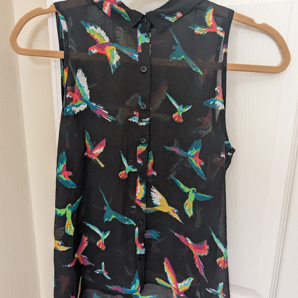 American Eagle Birds of Paradise Blouse